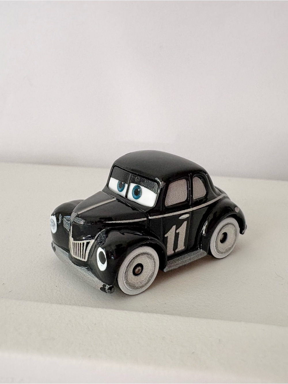 Disney Pixar Cars Mini Racers Heyday Junior Moon